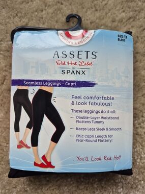ASSETS by Spanx Black Capri Leggings
